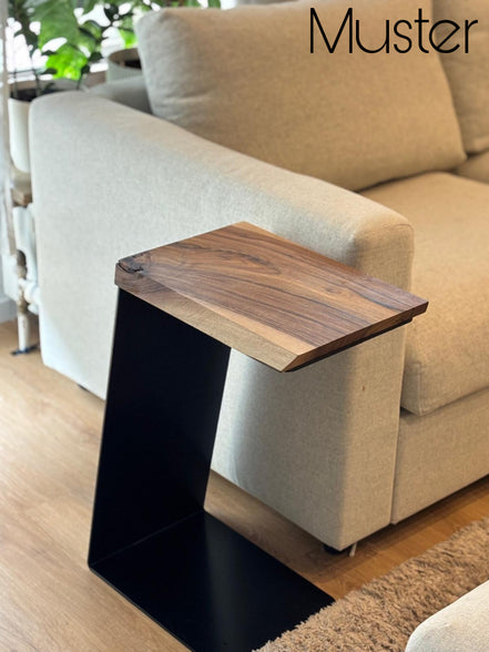 Moderner Couch- & Beistelltisch mit Charakter – Handgefertigtes Unikat trifft auf stilvolle Funktionalität