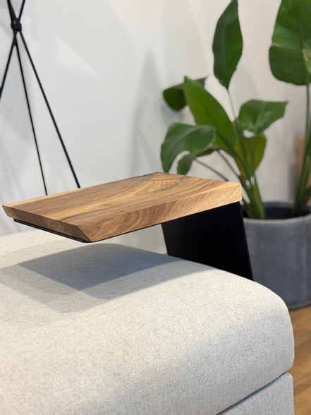 Moderner Couch- & Beistelltisch mit Charakter – Handgefertigtes Unikat trifft auf stilvolle Funktionalität