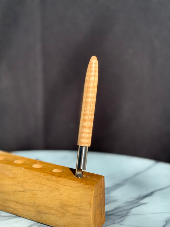 Gedrechselter Flaschenöffner aus Buchenholz