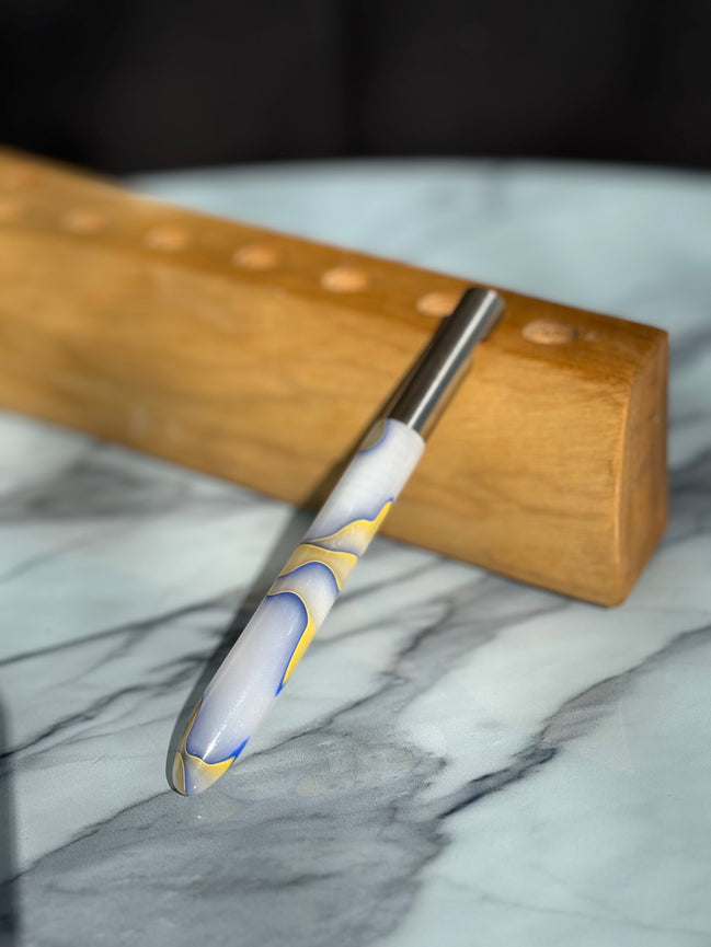 Flaschenöffner aus Epoxidharz - Blau-Gelb Edition