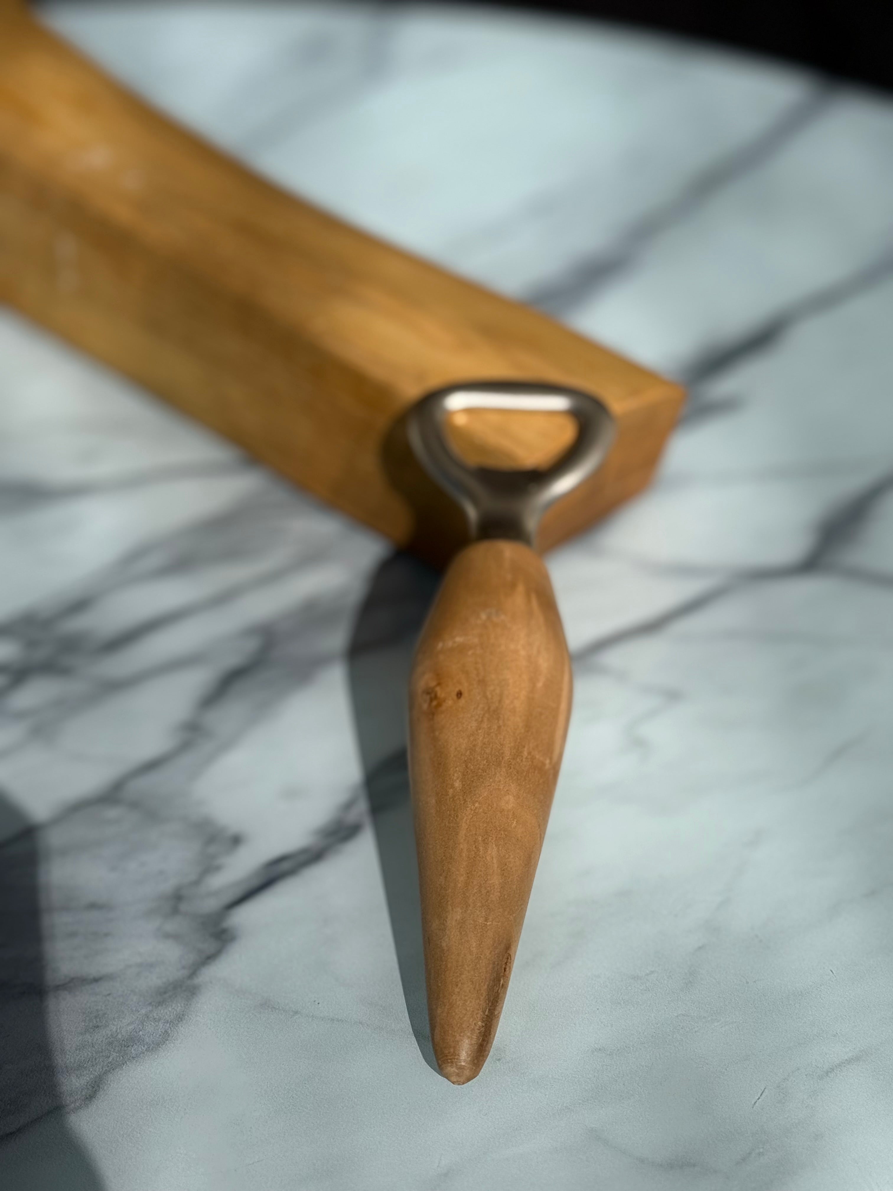 Klassischer Flaschenöffner aus Birnenholz