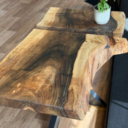Couchtisch Walnuss mit Naturkante