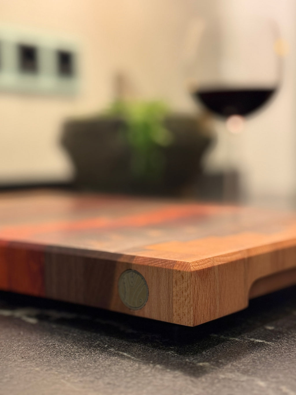 Hirnholzschneidebrett - Padouk, Buche und Schwarznuss