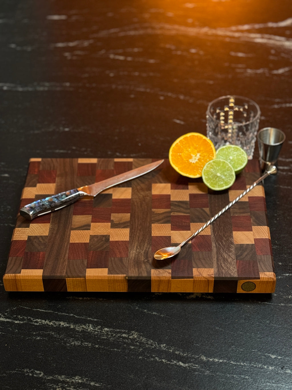 Hirnholzschneidebrett - Padouk, Buche und Schwarznuss