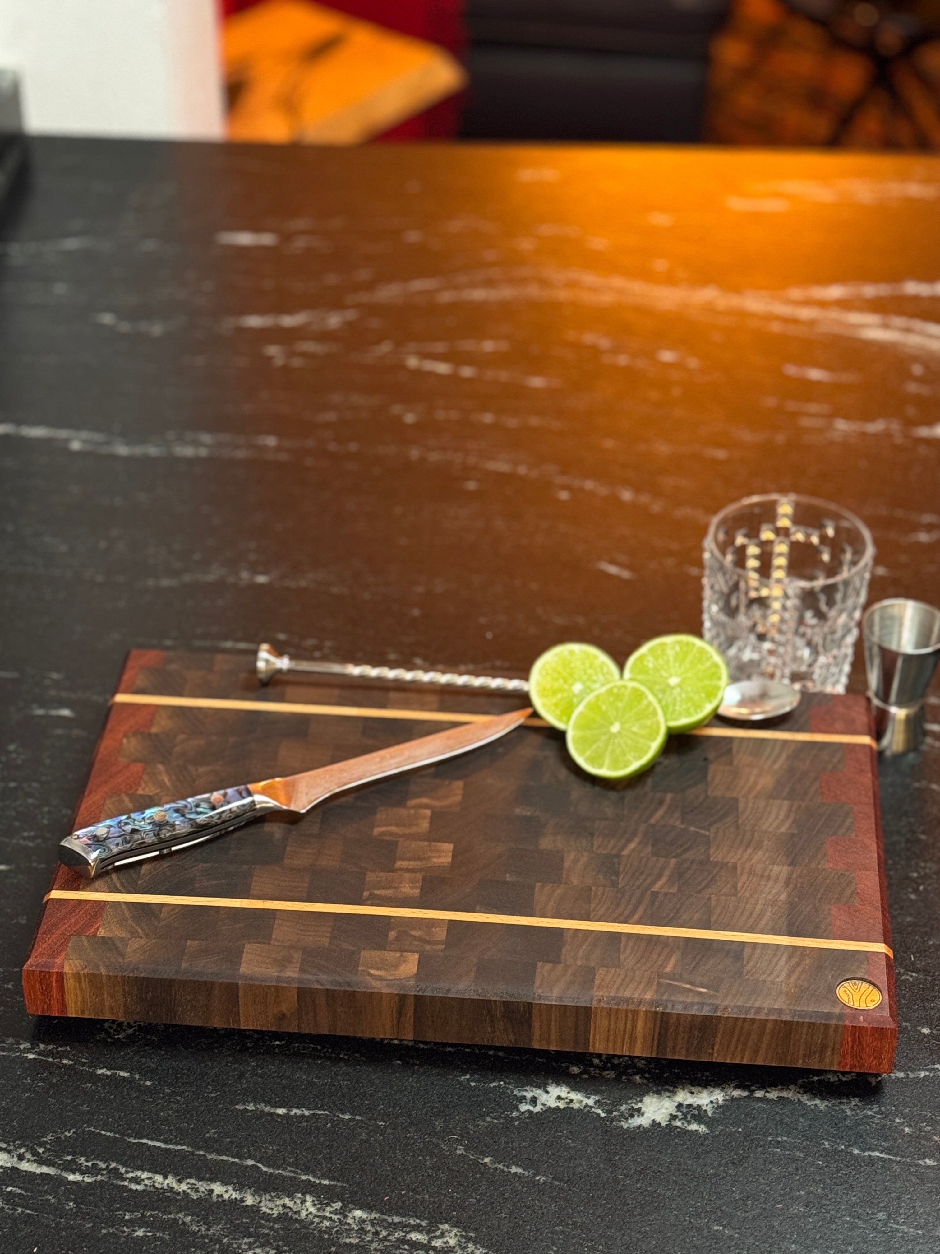 Hirnholzschneidebrett - Schwarznuss und Padouk mit Buchenleisten