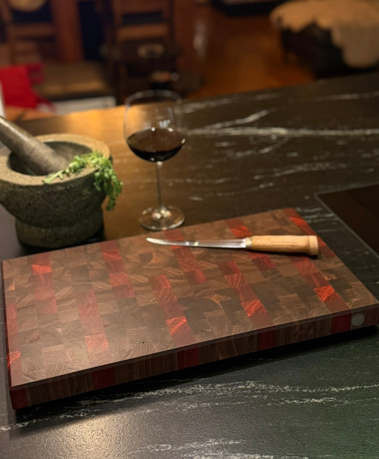 Großes Hirnholzschneidebrett - Padouk und Schwarznuss